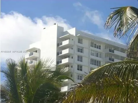 100 Lincoln Road Miami Beach FL 33139