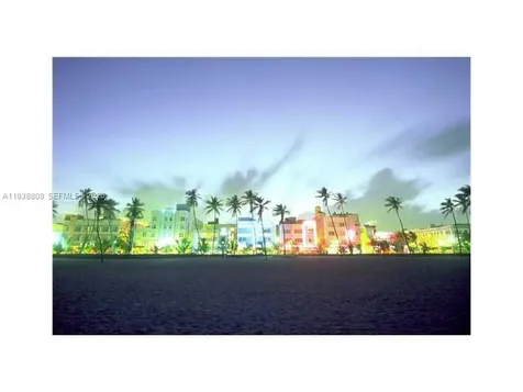100 Lincoln Road Miami Beach FL 33139