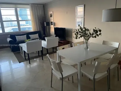100 Lincoln Road Miami Beach FL 33139