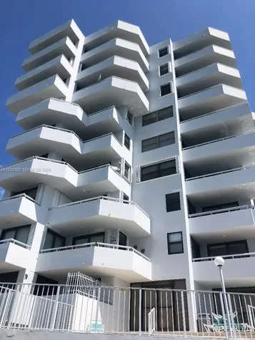 6830 Indian Creek Drive Miami Beach FL 33141