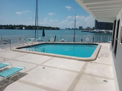 6830 Indian Creek Drive Miami Beach FL 33141