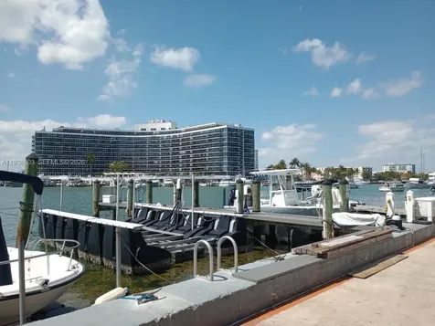 6830 Indian Creek Drive Miami Beach FL 33141