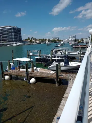 6830 Indian Creek Drive Miami Beach FL 33141