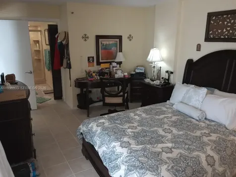 6830 Indian Creek Drive Miami Beach FL 33141