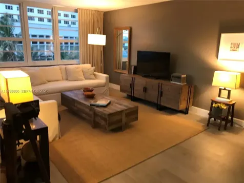 100 Lincoln Road Miami Beach FL 33139