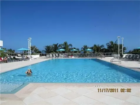 100 Lincoln Road Miami Beach FL 33139