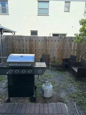 21441 NE 3rd Place Miami FL 33179