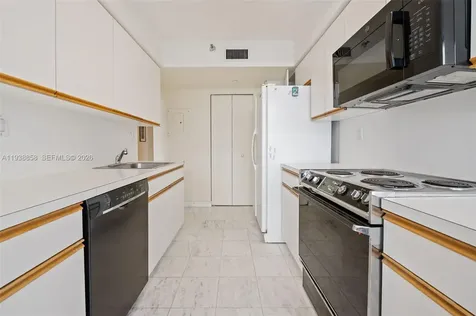 19195 NE 36th Court Aventura FL 33180