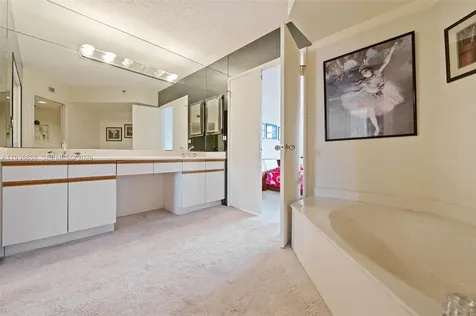 19195 NE 36th Court Aventura FL 33180