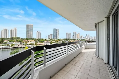 19195 NE 36th Court Aventura FL 33180
