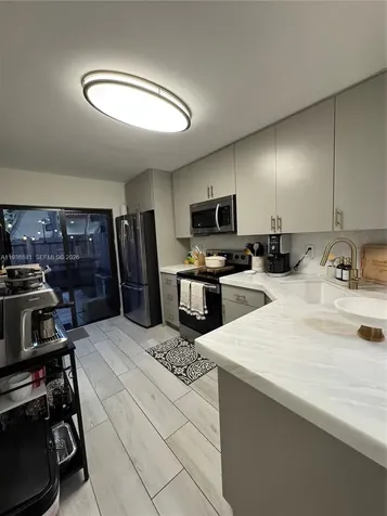 10069 SW 77th Court Miami FL 33156