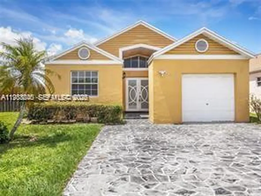 9957 W Elm Lane Miramar FL 33025
