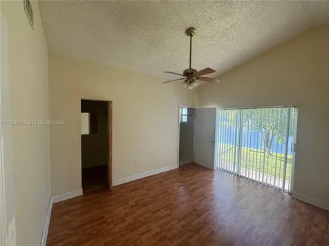 9957 W Elm Lane Miramar FL 33025