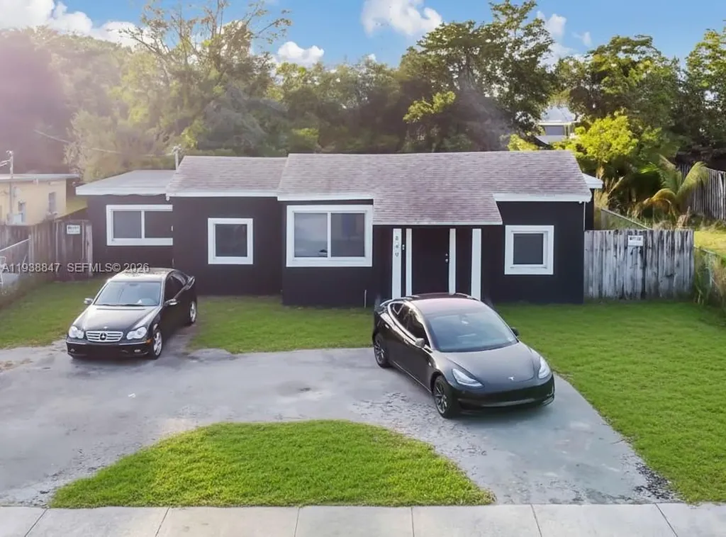 649 NW 24th Avenue Fort Lauderdale FL 33311