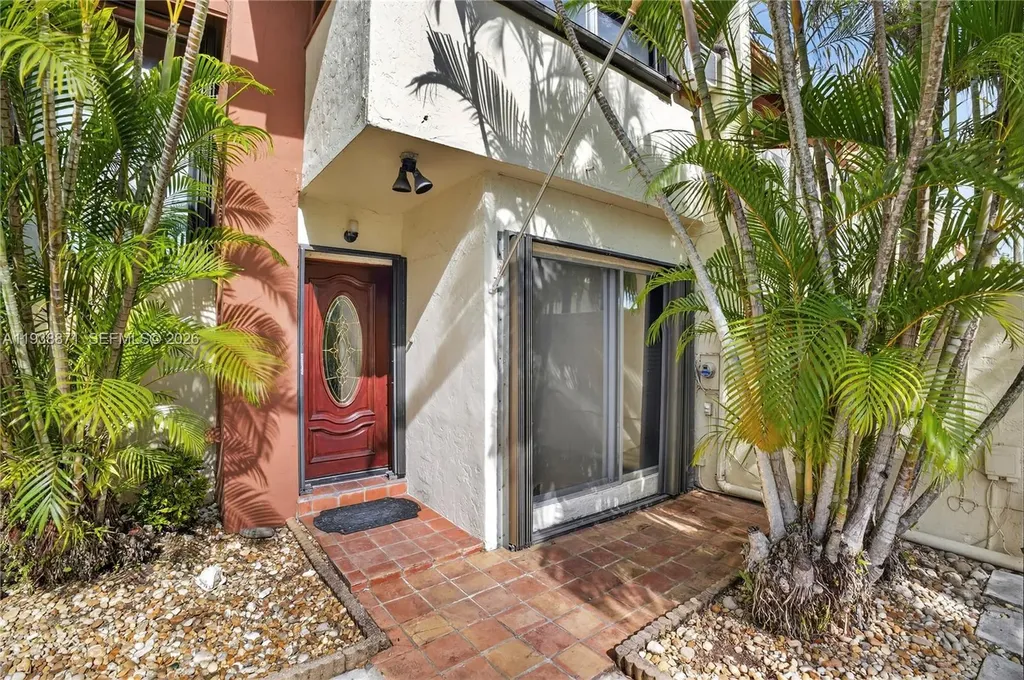 7673 SW 103rd Place Miami FL 33173