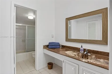 7673 SW 103rd Place Miami FL 33173
