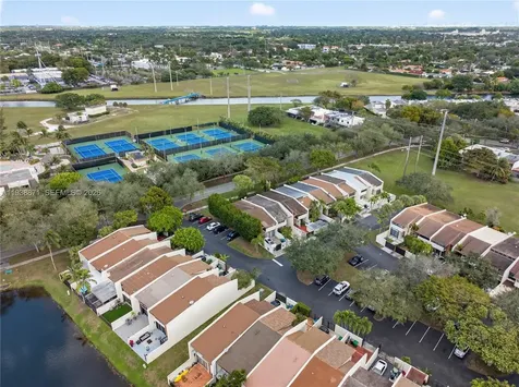 7673 SW 103rd Place Miami FL 33173