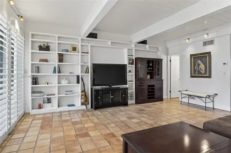 7673 SW 103rd Place Miami FL 33173