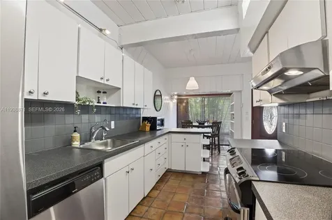 7673 SW 103rd Place Miami FL 33173