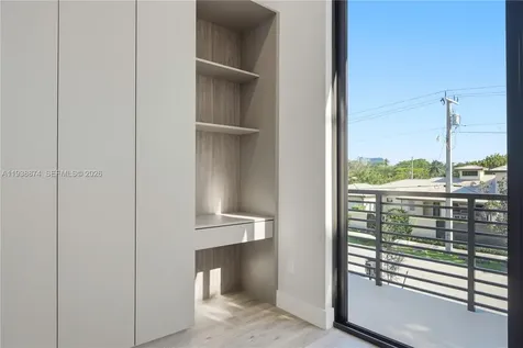 1117 SE 9th Street Fort Lauderdale FL 33316