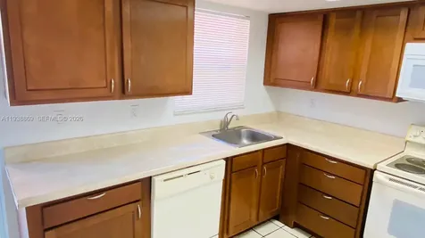 5407 NW 27th Street Lauderhill FL 33313