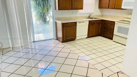 5407 NW 27th Street Lauderhill FL 33313