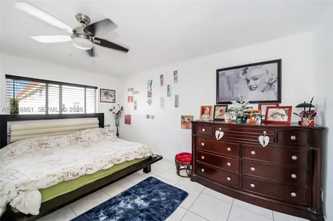 541 Blue Heron Hallandale Beach FL 33009