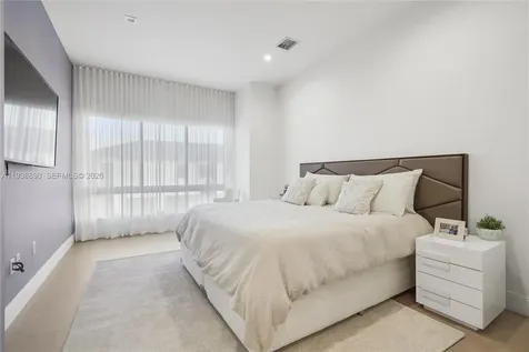 8144 NW 43rd Street Doral FL 33166