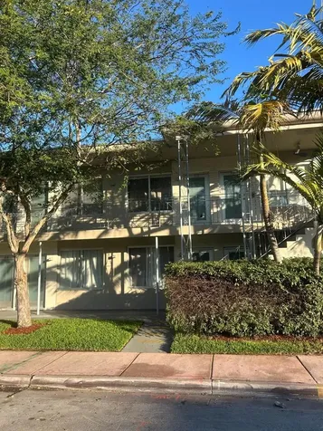 801 15th Street Miami Beach FL 33139
