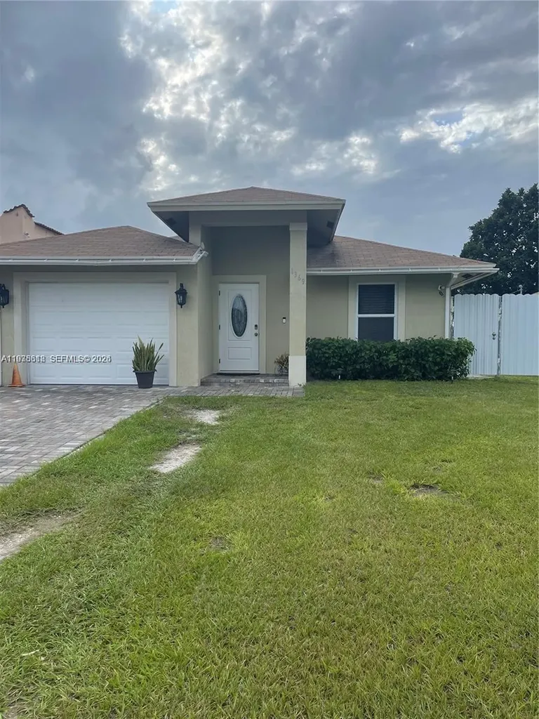 1369 Rainbow Avenue Palm Beach FL 33406