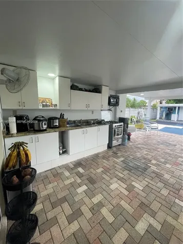 1369 Rainbow Avenue Palm Beach FL 33406