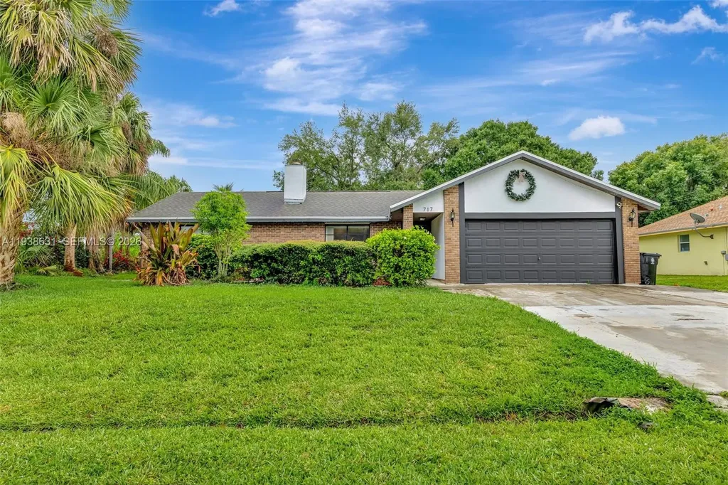 717 SW Aster Road Port St. Lucie FL 34953