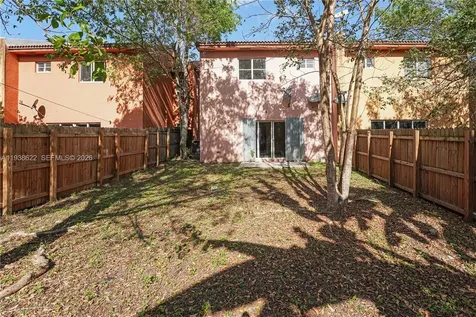 631 SW 10th Street Homestead FL 33034