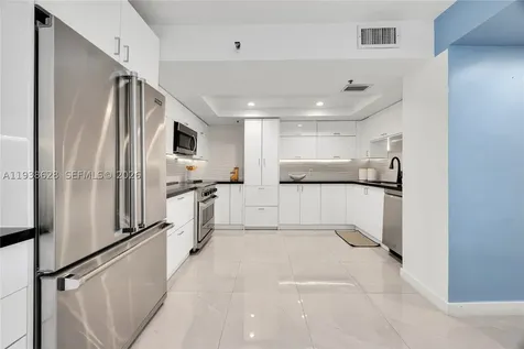 2843 S Bayshore Drive Miami FL 33133