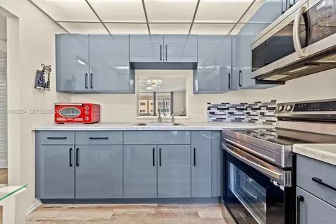421 NE 14th Avenue Hallandale Beach FL 33009