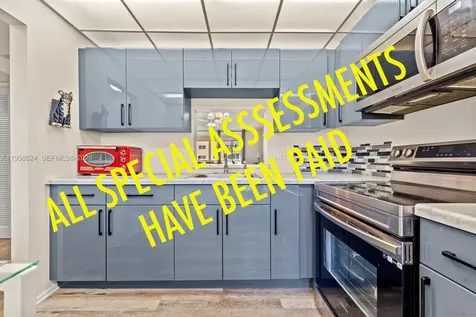 421 NE 14th Avenue Hallandale Beach FL 33009