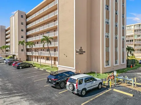 421 NE 14th Avenue Hallandale Beach FL 33009