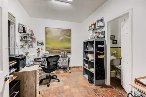 2650 Hilola Street Miami FL 33133