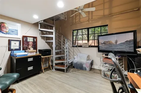 2650 Hilola Street Miami FL 33133