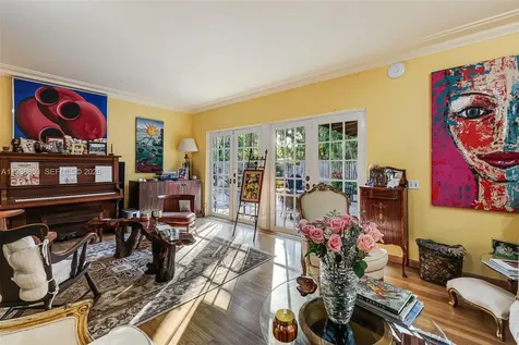 2650 Hilola Street Miami FL 33133