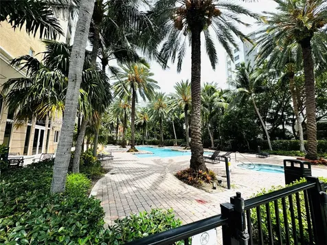 17150 N Bay Road Sunny Isles Beach FL 33160