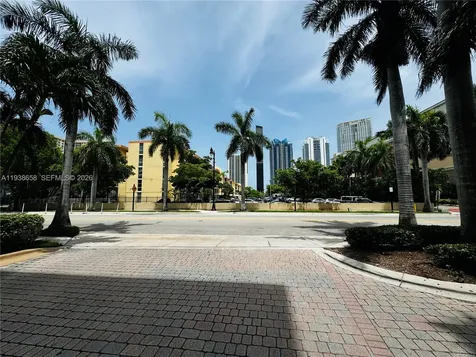 17150 N Bay Road Sunny Isles Beach FL 33160