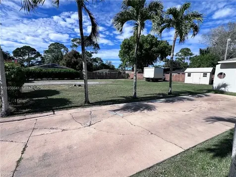 614 6th Avenue Circle Other City - In The State Of Florida FL 34142