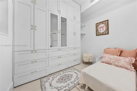 60 SW 13th Street Miami FL 33130