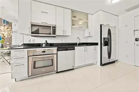 60 SW 13th Street Miami FL 33130