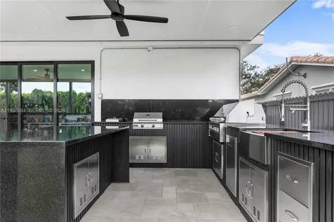 1315 N 47th Avenue Hollywood FL 33021