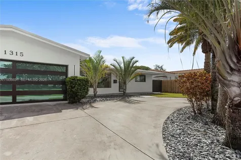 1315 N 47th Avenue Hollywood FL 33021