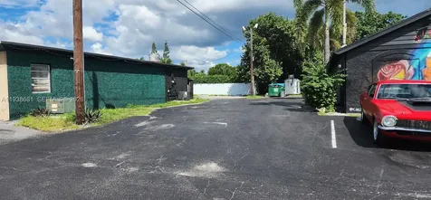 3801 N 10th Avenue N Palm Springs FL 33461