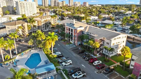 455 Paradise Isle Boulevard Hallandale Beach FL 33009