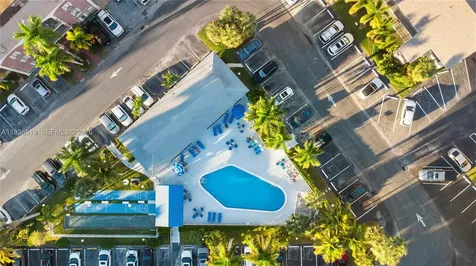 455 Paradise Isle Boulevard Hallandale Beach FL 33009